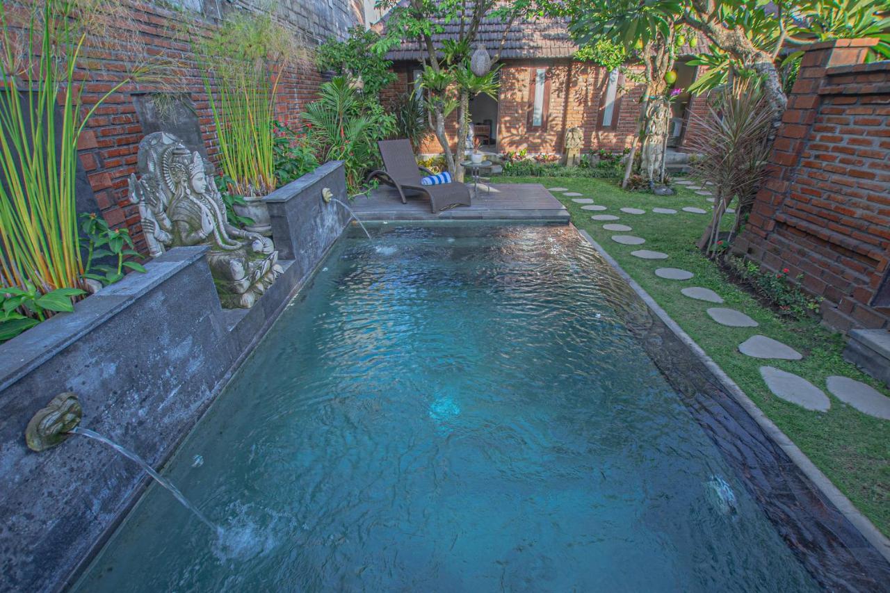 Tirta Bali Villa Jimbaran Екстериор снимка