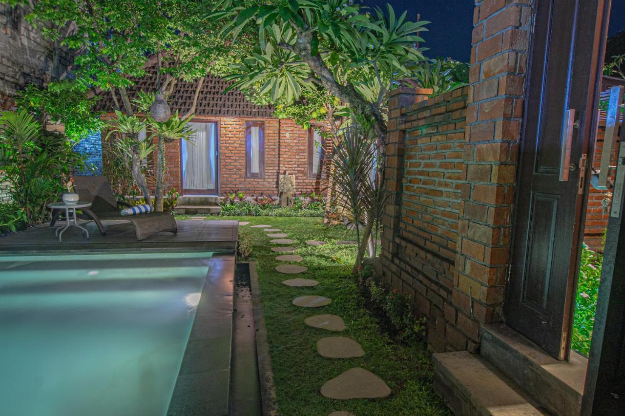 Tirta Bali Villa Jimbaran Екстериор снимка
