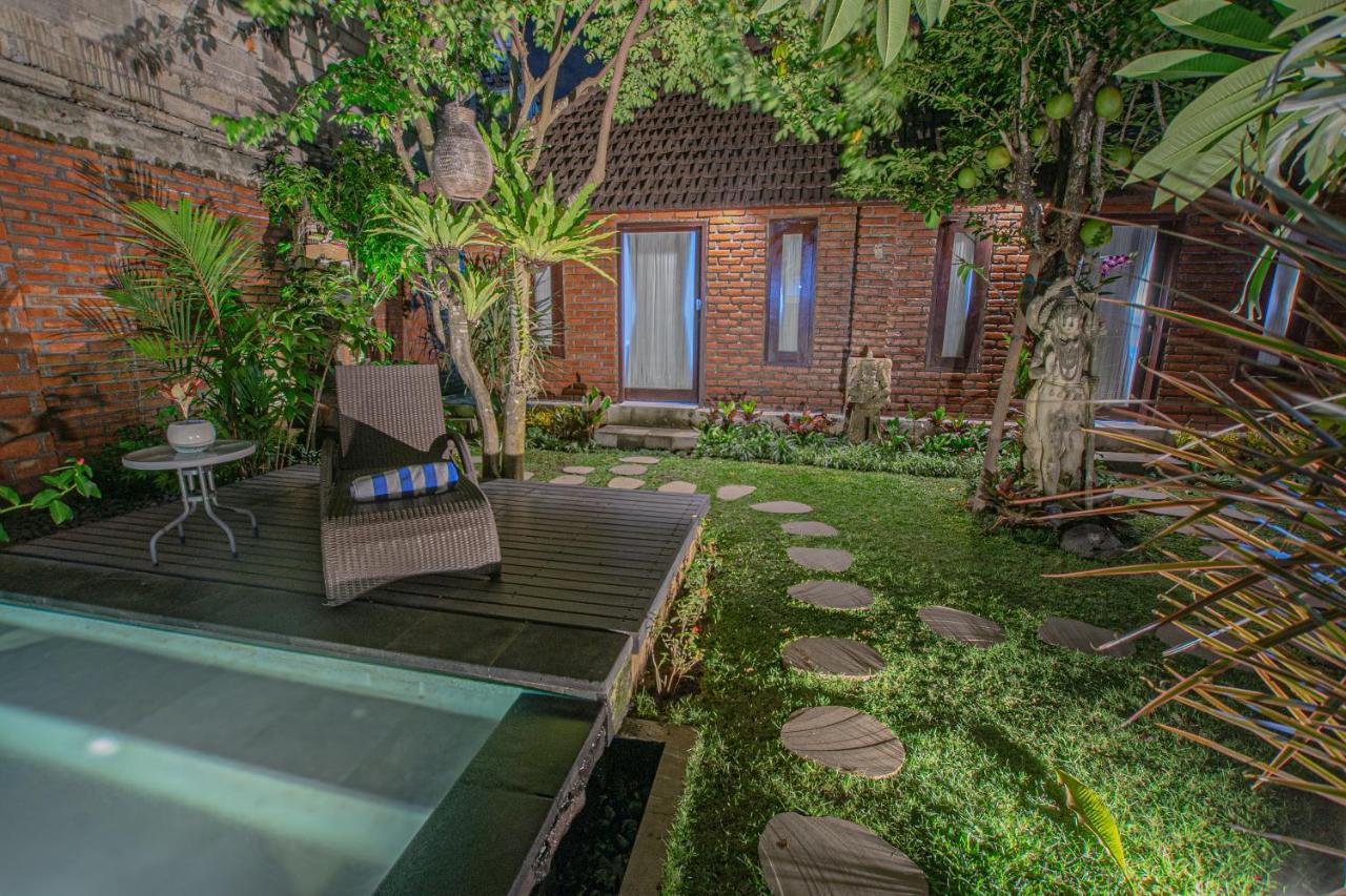 Tirta Bali Villa Jimbaran Екстериор снимка